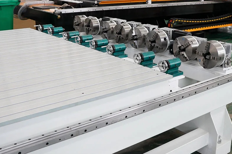 Enrutador CNC de husillo múltiple con torno multirotativo