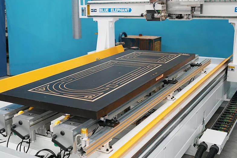 4×8 ATC CNC Machine with Horizontal Spindle & PTP Table for Furniture Cabibets Doors