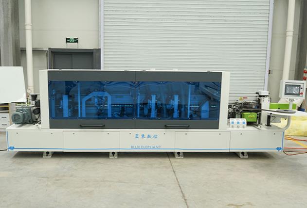 Автоматическая кромкооблицовочная машина