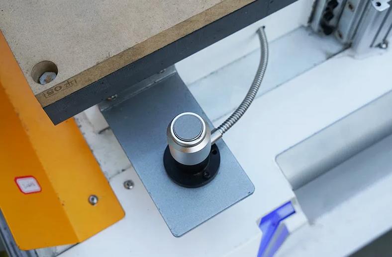 Enrutador CNC ATC lineal para mandrinado de ranura de extracción de borde de dedo sin mango