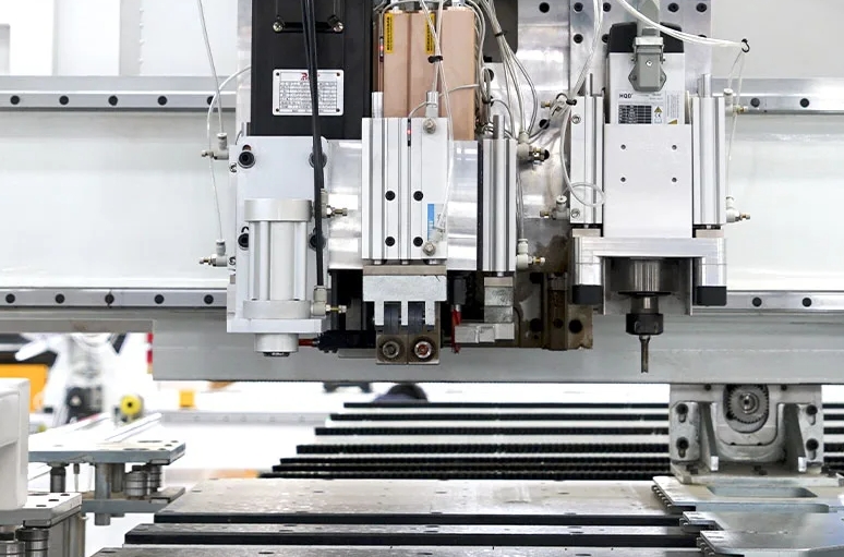  Six Sides Wood CNC Drilling Machine for Cabinet Hole Making